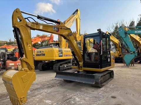 2022 year CAT 305.5E mini excavator