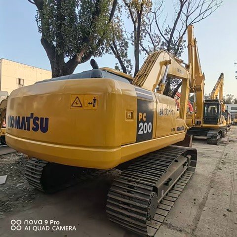 2016 year Komatsu PC200-7 excavator